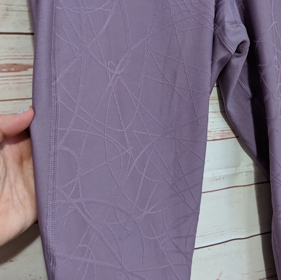 Under Armour Jacquard Ankle Crop Leggings - Picture 4 of 8